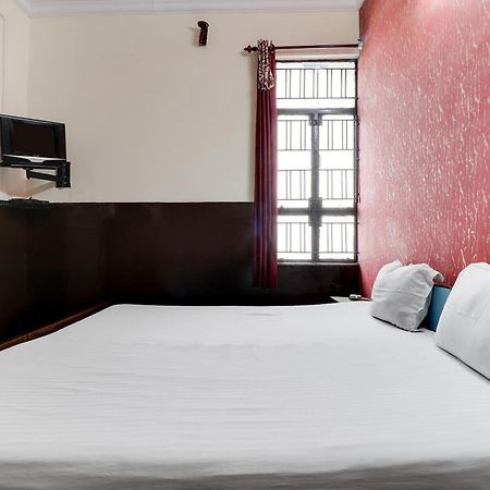 SPOT ON 40076 Hotel Sunny Bhairaun Ghat Bagian luar foto