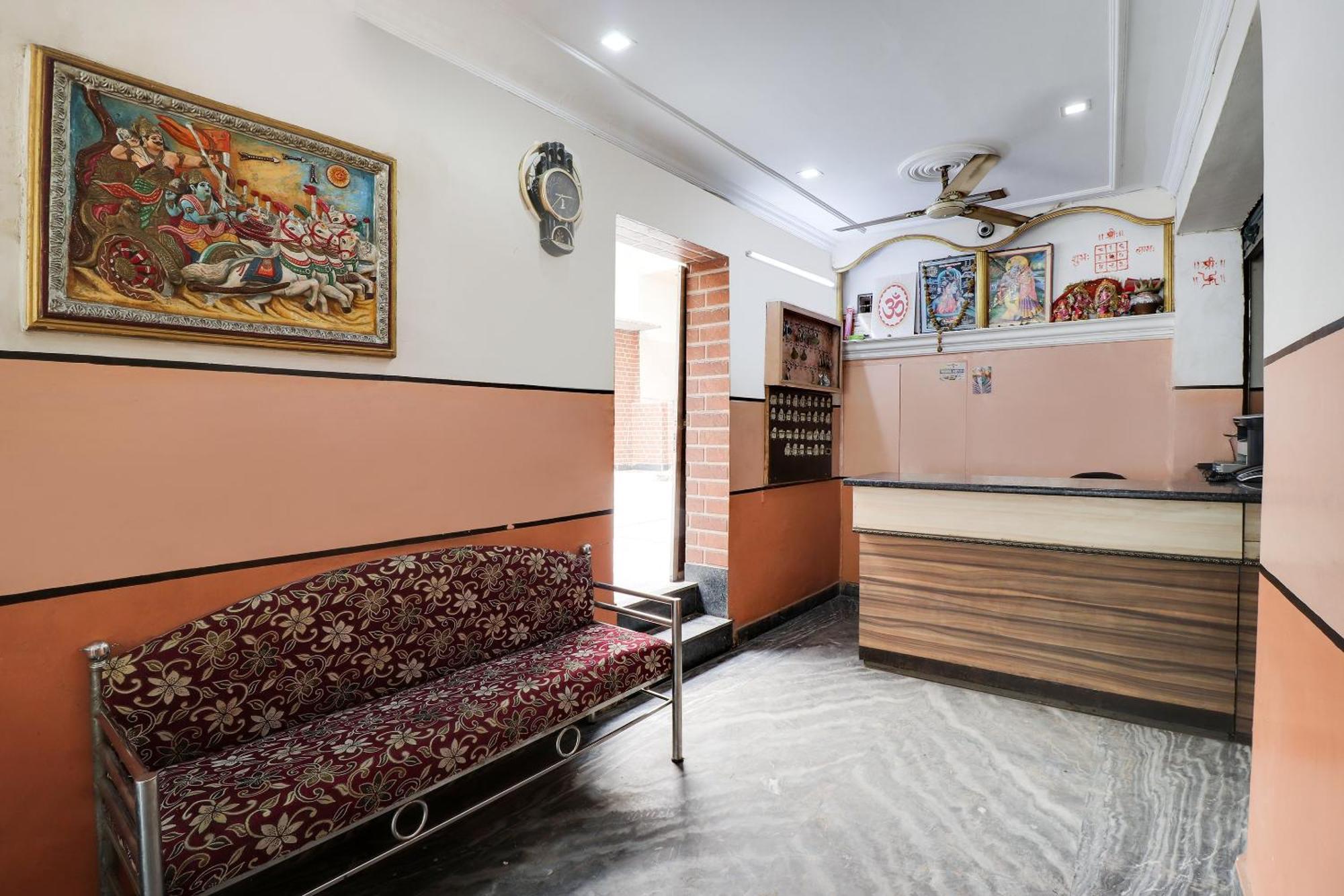 SPOT ON 40076 Hotel Sunny Bhairaun Ghat Bagian luar foto